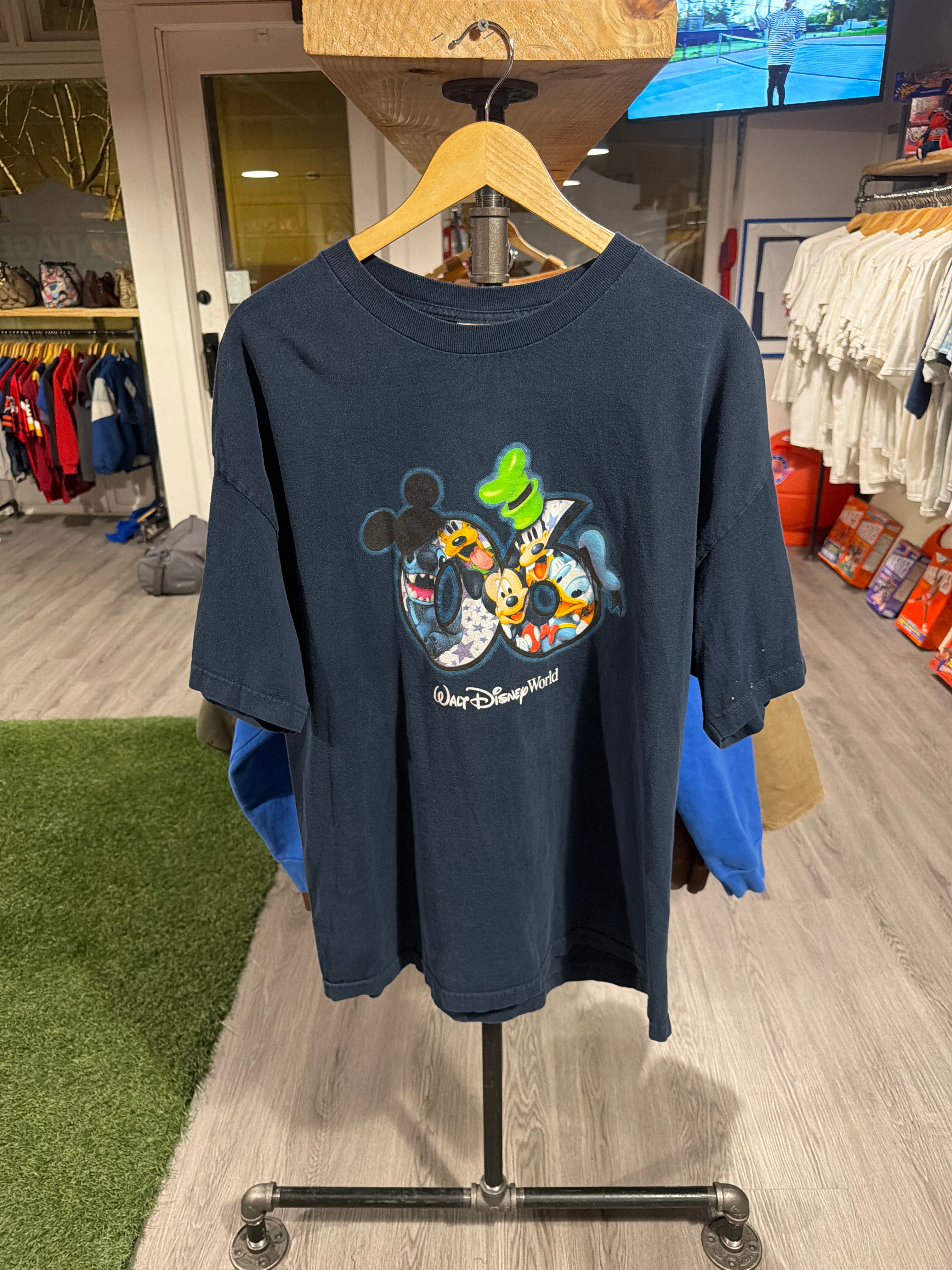 2006 Disney World Tee