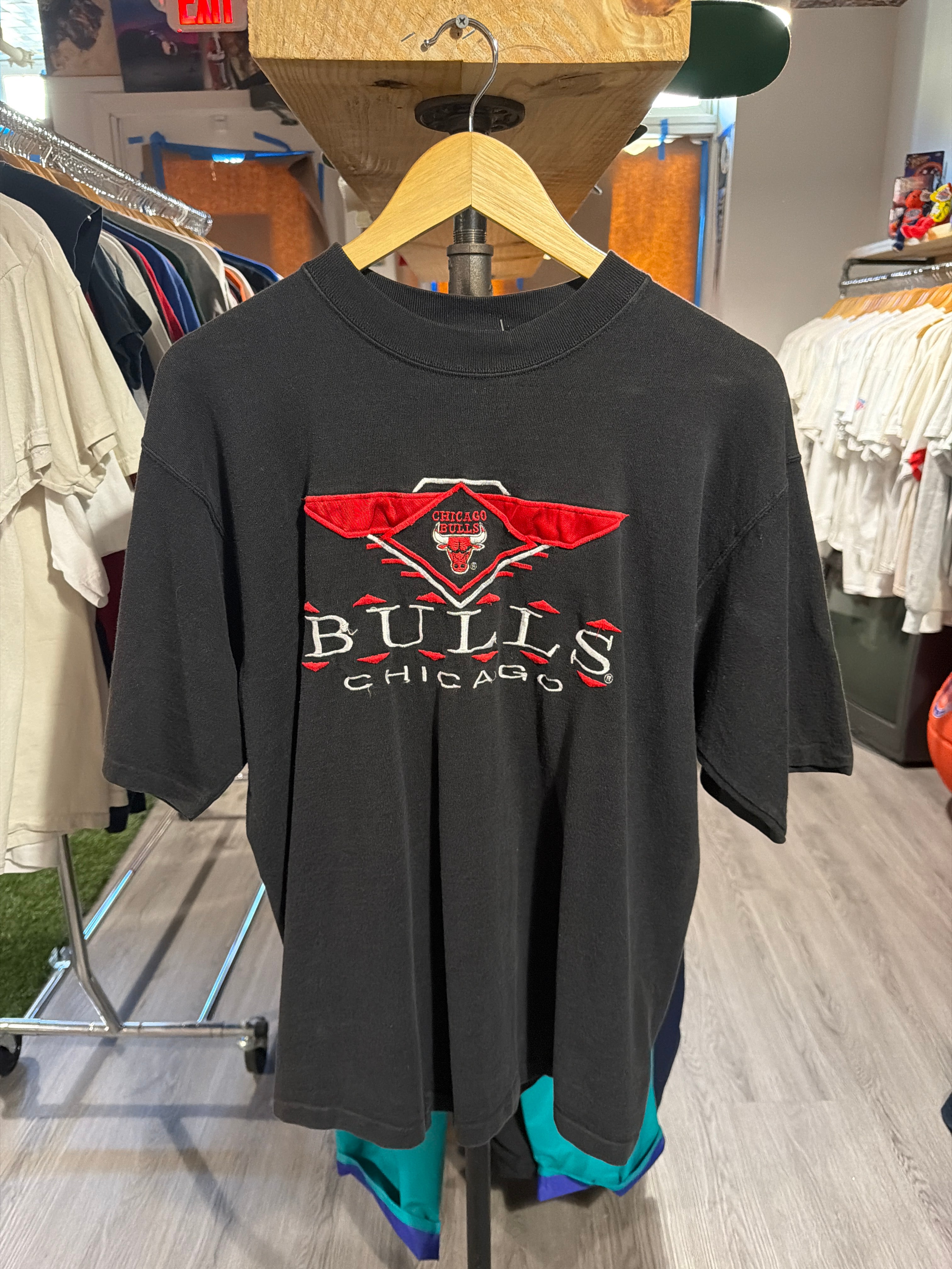 Chicago Bulls “Center Font” Tee
