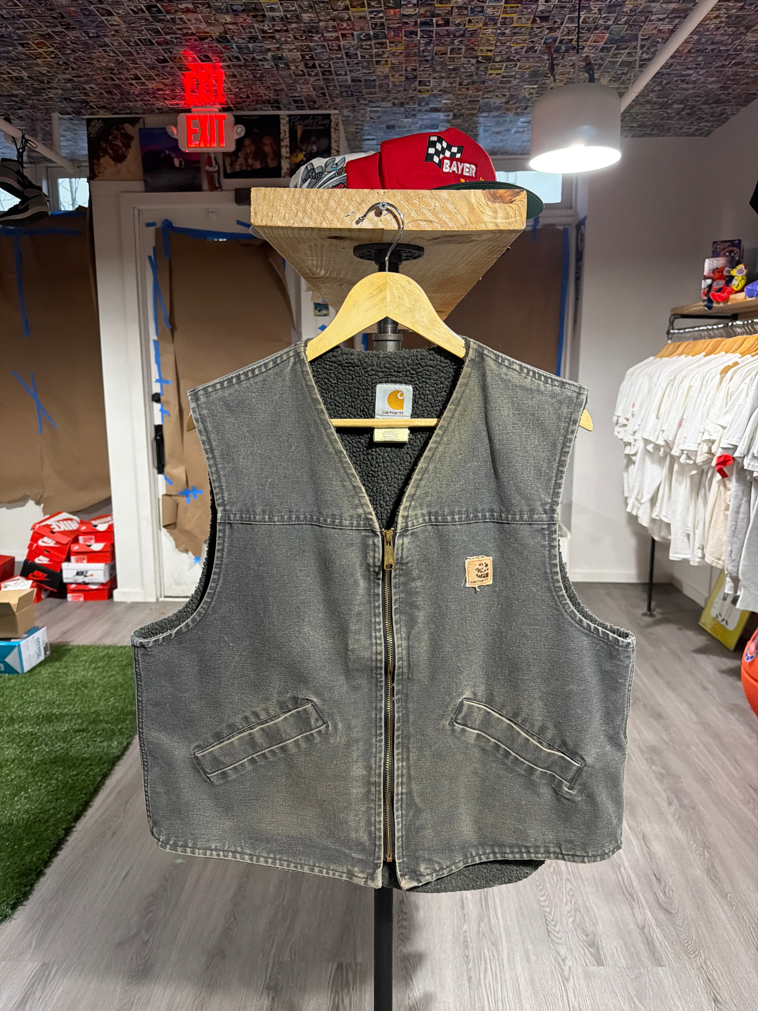 2000s Carhartt “Sherpa Lined” Vest