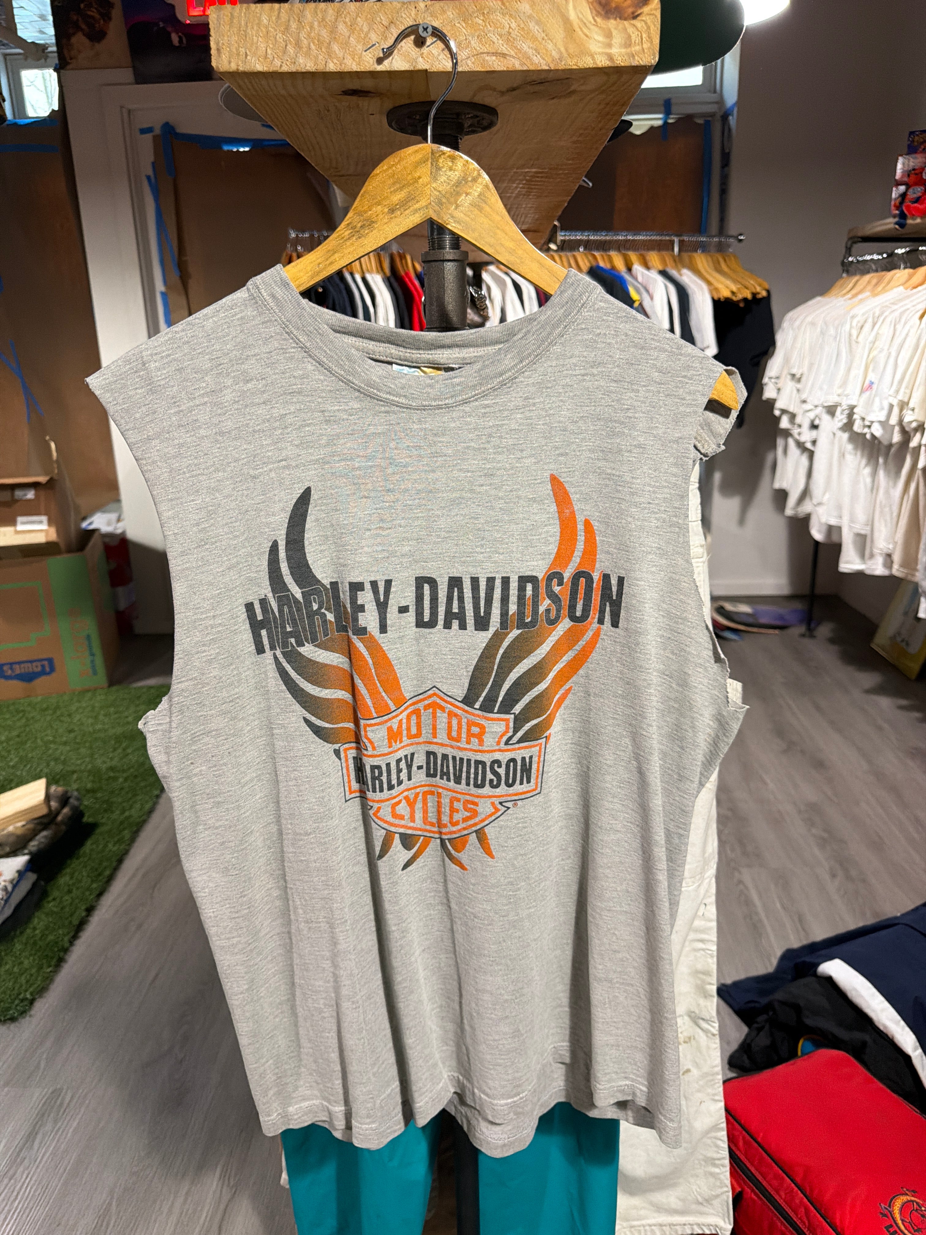 HD “Orange Wings” Cut-Off Tee